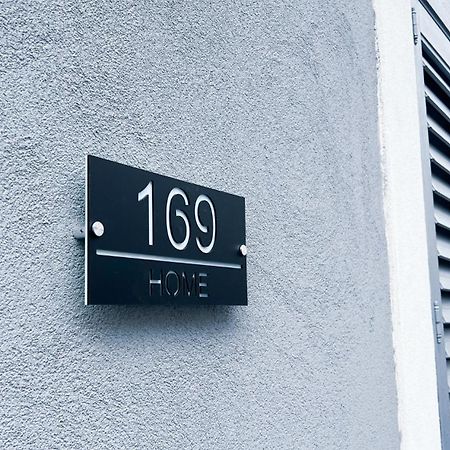 169Home 卡塔尼亚 外观 照片